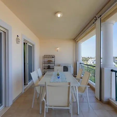 Magnolia - Spacious Apart For 4 With Indoor Pool, Gym In Albufeira * Guia (Faro)