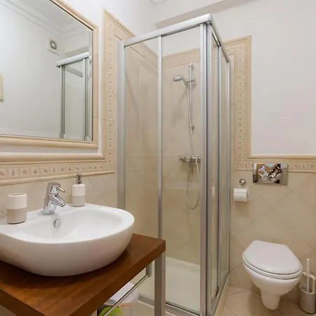 Apartament Magnolia - Spacious Apart For 4 With Indoor Pool, Gym In Albufeira