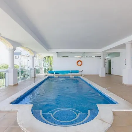 Apartament Magnolia - Spacious Apart For 4 With Indoor Pool, Gym In Albufeira Guia (Faro)