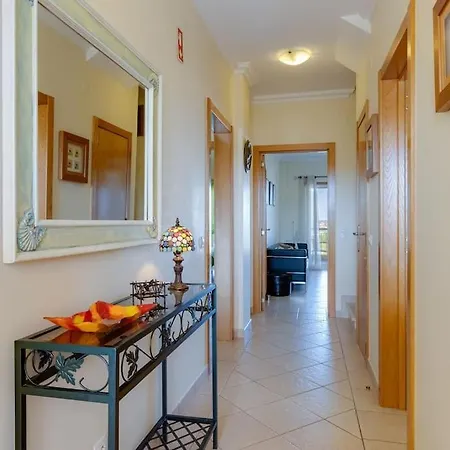 Magnolia - Spacious Apart For 4 With Indoor Pool, Gym In Albufeira Apartamento Guia (Faro)